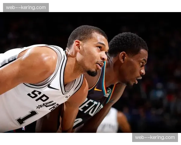 文班亚马21分17篮板6盖帽统治禁区，马刺豪取9连胜