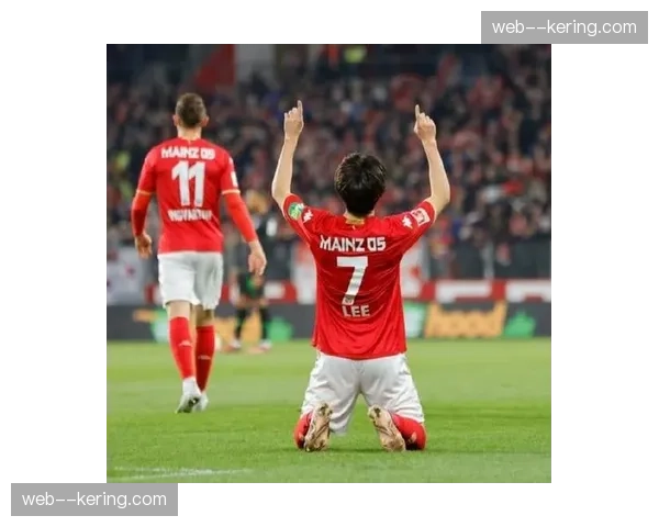 美因茨客场挑战多特蒙德，3-4-2-1阵型面临边路冲击考验