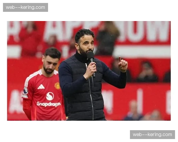 通讯：更衣室内的演讲——揭秘一场大胜背后主帅的中场部署