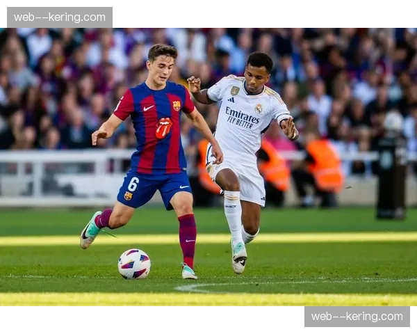 西班牙国家德比半场数据：巴萨传球数领先，但皇马预期进球更高